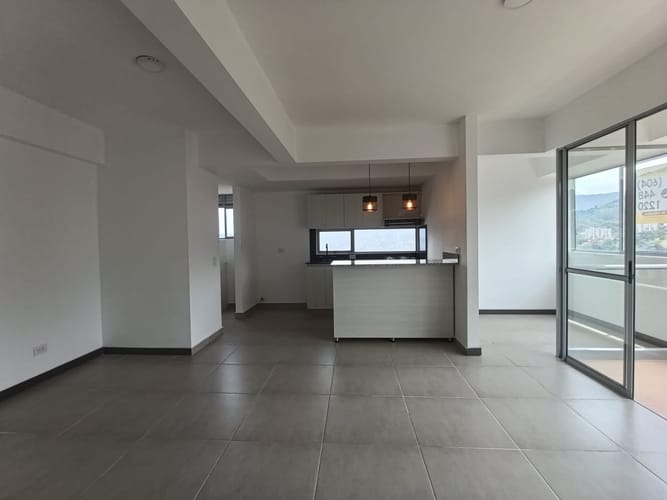 Apartamento de 3 alcobas en arriendo en Las Lomitas, Sabaneta, 92 m² · foto 12 de 20