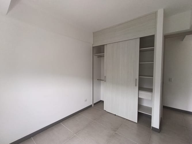 Apartamento de 3 alcobas en arriendo en Las Lomitas, Sabaneta, 92 m² · foto 14 de 20