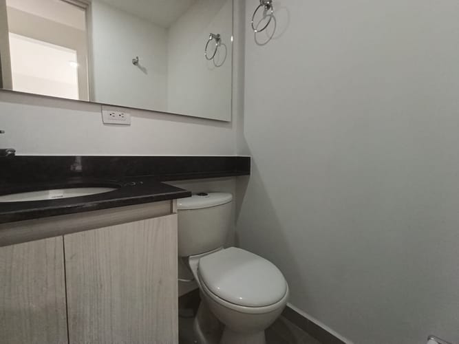 Apartamento de 3 alcobas en arriendo en Las Lomitas, Sabaneta, 92 m² · foto 16 de 20