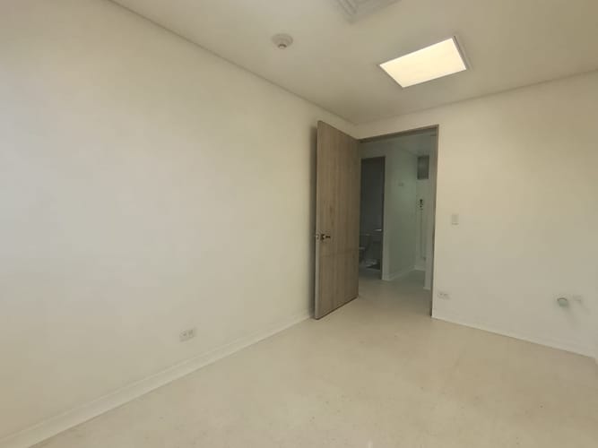 Consultorio en arriendo en Mayorca, Sabaneta, 30 m² · foto 7 de 11