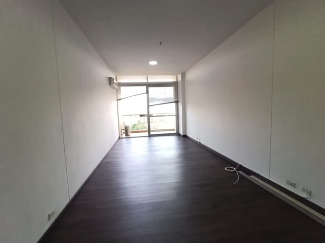 Oficina en arriendo en La Candelaria, Medellín, 35 m² · foto 6 de 11