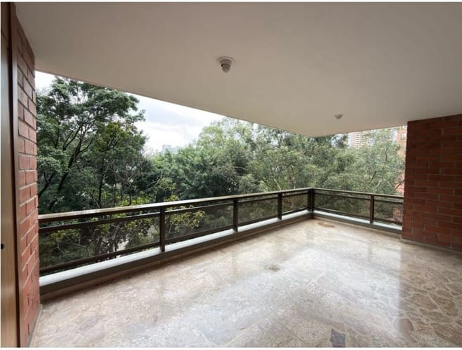 Apartamento de 5 alcobas en venta en El Poblado, Medellín, 234 m² · foto 12 de 19