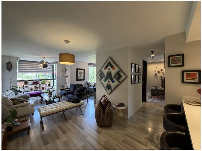 Apartamento de 2 alcobas en venta en Las Lomas No.2, Medellín, 90 m² · foto 2 de 17