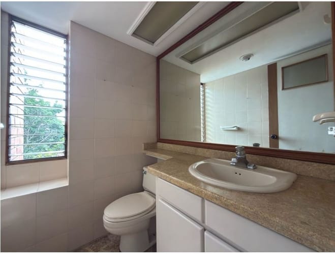 Apartamento de 5 alcobas en venta en El Poblado, Medellín, 234 m² · foto 18 de 19