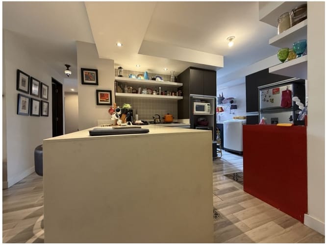 Apartamento de 2 alcobas en venta en Las Lomas No.2, Medellín, 90 m² · foto 8 de 17