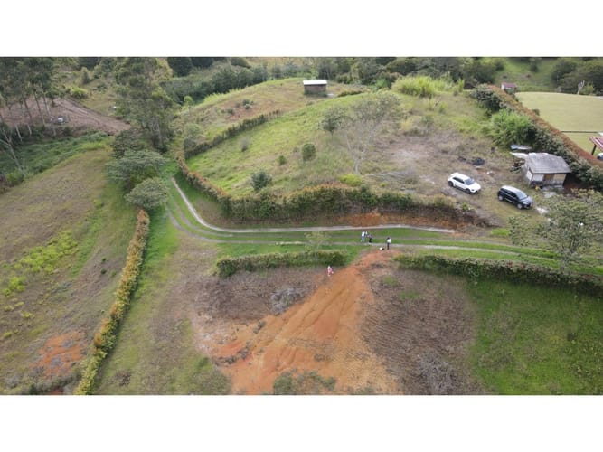 Lote en venta en El Carmen De Viboral, El Carmen de Viboral, 2663 m² · foto 5 de 21