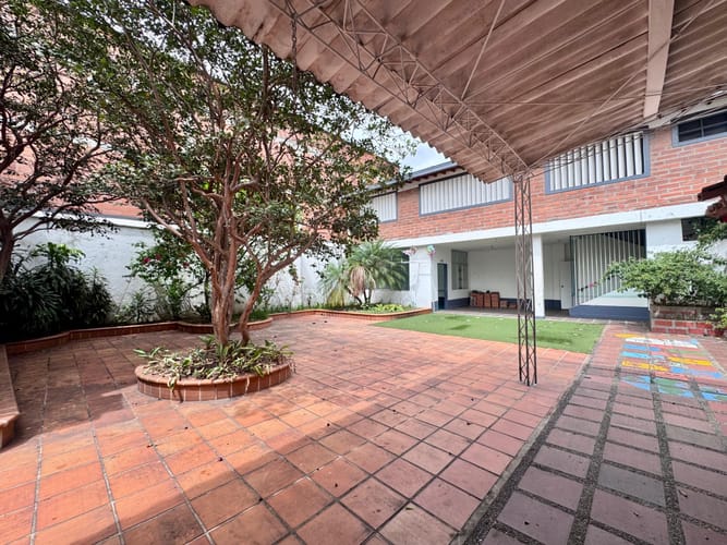 Casa en arriendo en Zona Centro, Envigado, 566 m² · foto 5 de 17