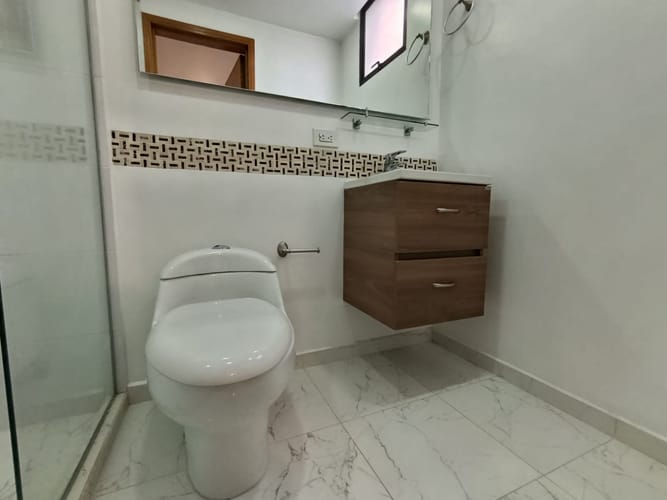 Apartamento de 3 alcobas en arriendo en El Poblado, Medellín, 120 m² · foto 13 de 16
