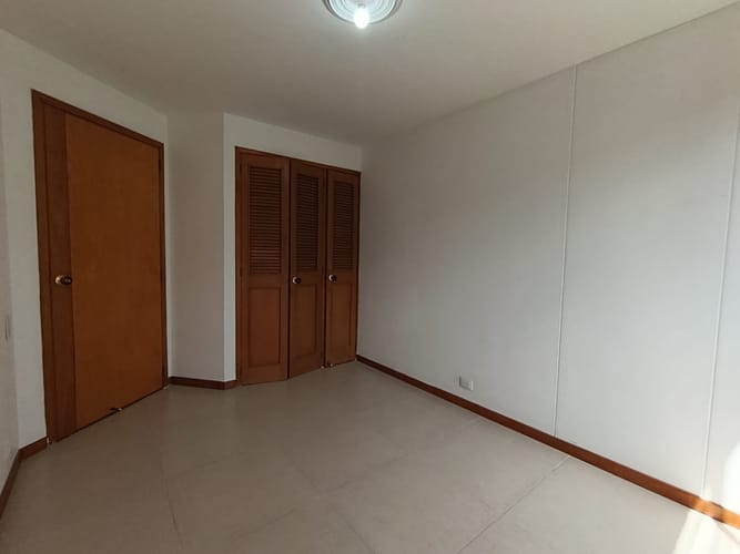 Apartamento de 3 alcobas en arriendo en El Poblado, Medellín, 120 m² · foto 15 de 16