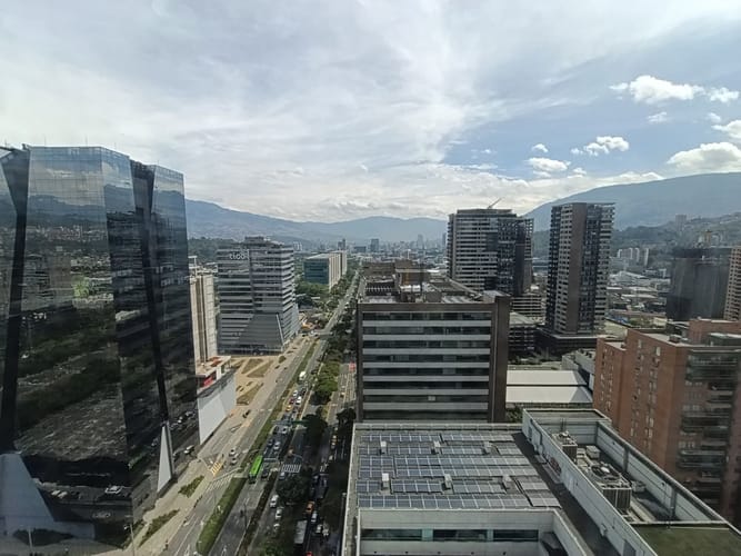 Consultorio en arriendo en El Poblado, Medellín, 30 m² · foto 8 de 11