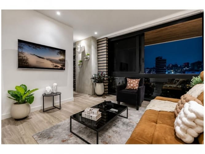 Apartamento de 1 alcoba en venta en Las Lomas, Medellín, 52 m² · foto 3 de 24