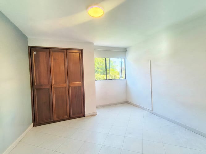 Apartamento de 2 alcobas en arriendo en El Diamante No. 2, Medellín, 80 m² · foto 9 de 12