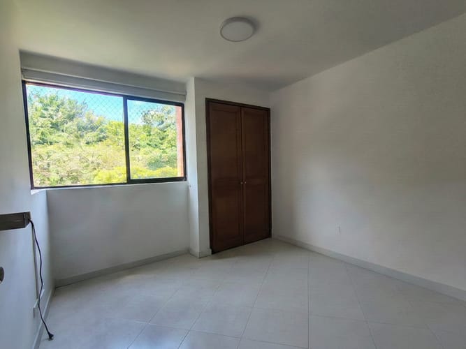 Apartamento de 2 alcobas en arriendo en El Diamante No. 2, Medellín, 80 m² · foto 11 de 12