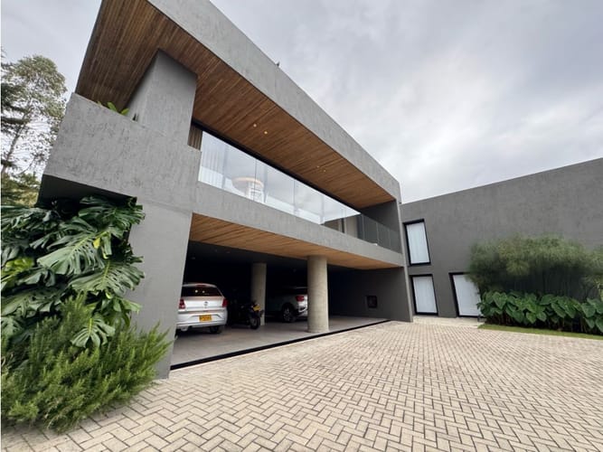 Casa de 3 alcobas en venta en Pantanillo, El Retiro, 800 m² · foto 2 de 24