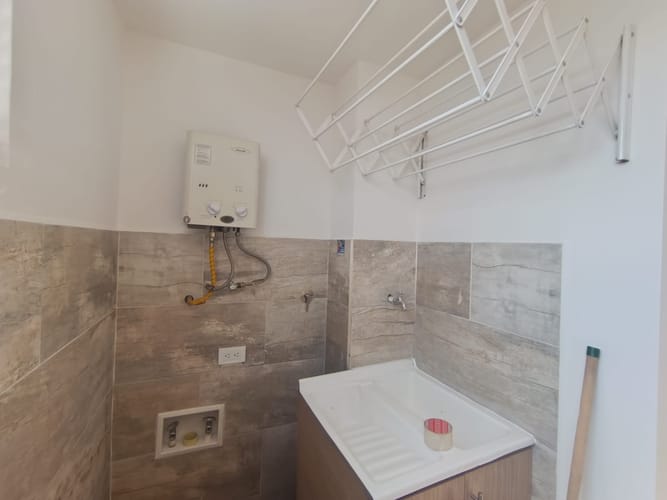 Apartamento de 3 alcobas en arriendo en La Castellana, Medellín, 117 m² · foto 7 de 20