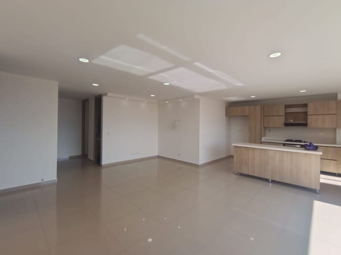 Apartamento de 3 alcobas en arriendo en La Castellana, Medellín, 117 m² · foto 9 de 20