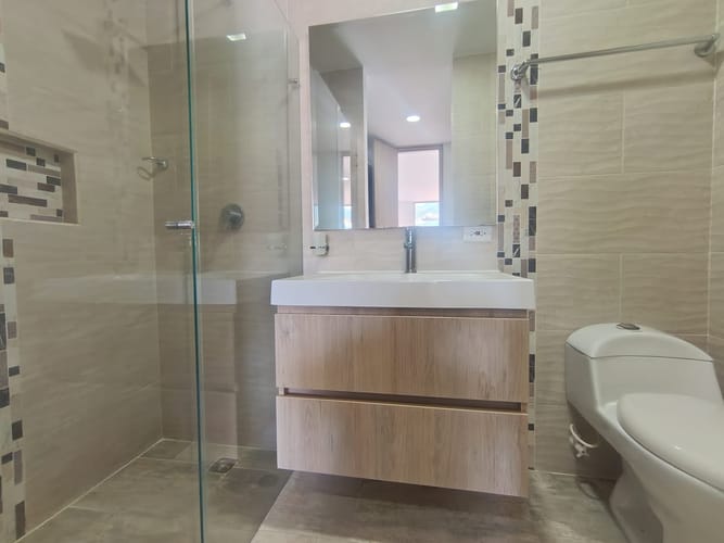 Apartamento de 3 alcobas en arriendo en La Castellana, Medellín, 117 m² · foto 15 de 20