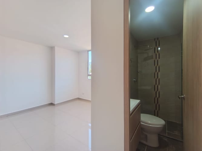 Apartamento de 3 alcobas en arriendo en La Castellana, Medellín, 117 m² · foto 18 de 20