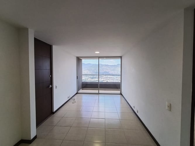 Apartaestudio en arriendo en San Diego, Medellín, 56 m² · foto 2 de 14