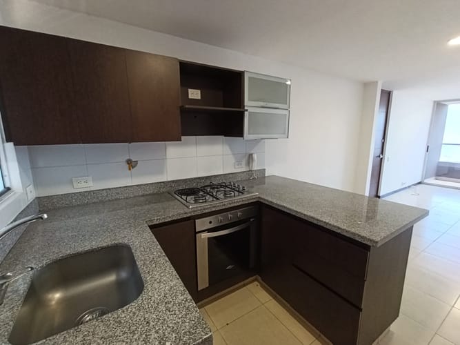 Apartaestudio en arriendo en San Diego, Medellín, 56 m² · foto 5 de 14