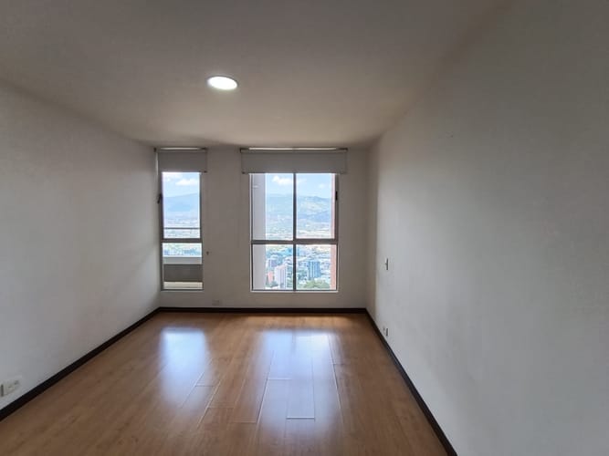 Apartaestudio en arriendo en San Diego, Medellín, 56 m² · foto 7 de 14