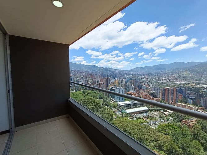 Apartaestudio en arriendo en San Diego, Medellín, 56 m² · foto 12 de 14