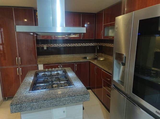 Casa de 4 alcobas en arriendo en Engativá, Bogotá, 230 m² · foto 3 de 14
