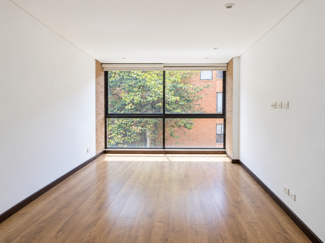 Apartamento de 3 alcobas en arriendo en Los Rosales, Bogotá, 195 m² · foto 7 de 12