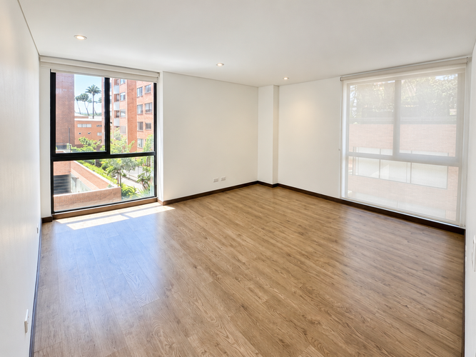 Apartamento de 3 alcobas en arriendo en Los Rosales, Bogotá, 195 m² · foto 5 de 12