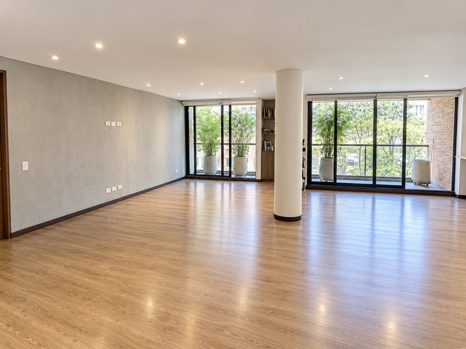 Apartamento de 3 alcobas en arriendo en Los Rosales, Bogotá, 195 m² · foto 11 de 12