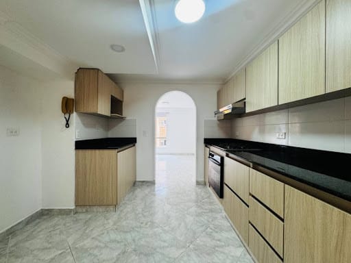 Apartamento de 3 alcobas en venta en Altos Del Poblado, Medellín, 77 m² · foto 8 de 24