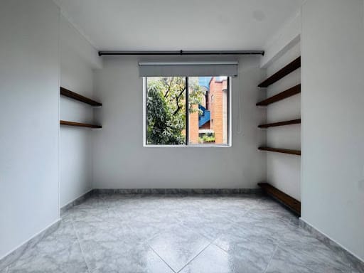 Apartamento de 3 alcobas en venta en Altos Del Poblado, Medellín, 77 m² · foto 13 de 24