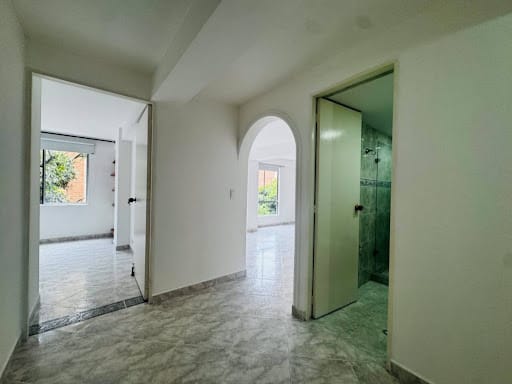 Apartamento de 3 alcobas en venta en Altos Del Poblado, Medellín, 77 m² · foto 17 de 24