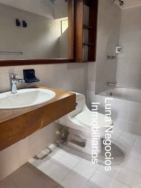 Casa de 4 alcobas en venta en Lagos Del Cacique, Bucaramanga, 240 m² · foto 14 de 24