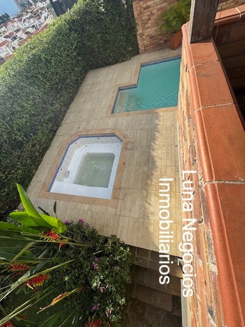 Casa de 4 alcobas en venta en Lagos Del Cacique, Bucaramanga, 240 m² · foto 4 de 24