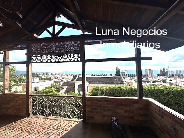 Casa de 4 alcobas en venta en Lagos Del Cacique, Bucaramanga, 240 m² · foto 9 de 24