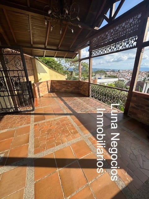 Casa de 4 alcobas en venta en Lagos Del Cacique, Bucaramanga, 240 m² · foto 8 de 24