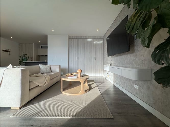 Apartamento de 1 alcoba en venta en Transversal Superior, Medellín, 89 m² · foto 1 de 19