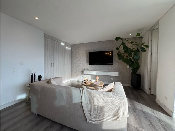 Apartamento de 1 alcoba en venta en Transversal Superior, Medellín, 89 m² · foto 4 de 19