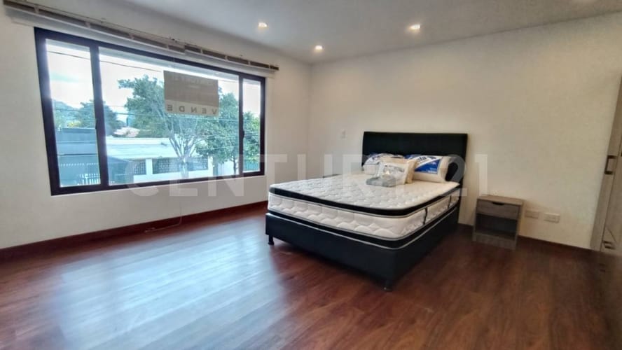 Casa de 8 alcobas en venta en Santa Barbara Alta, Bogotá, 652 m² · foto 10 de 23