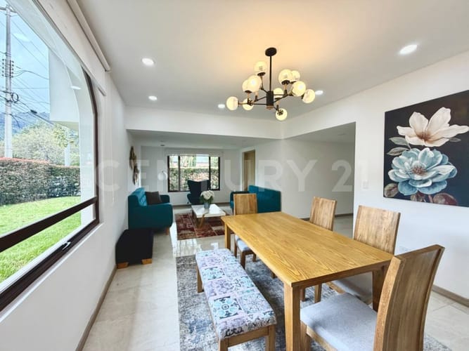 Casa de 8 alcobas en venta en Santa Barbara Alta, Bogotá, 652 m² · foto 16 de 23