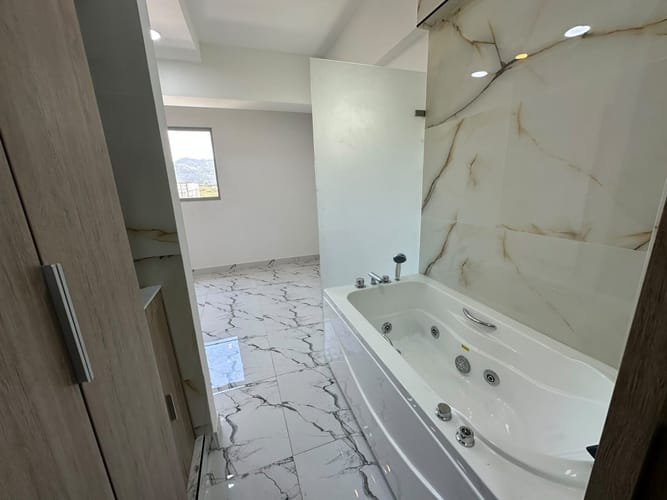 Apartamento de 3 alcobas en arriendo en La Navarra, Bello, 80 m² · foto 13 de 17