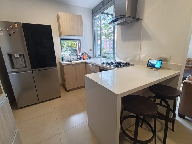 Apartamento de 3 alcobas en arriendo en Loma Del Escobero, Envigado, 92 m² · foto 5 de 16