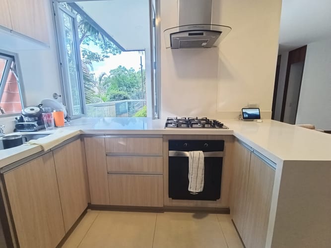 Apartamento de 3 alcobas en arriendo en Loma Del Escobero, Envigado, 92 m² · foto 6 de 16