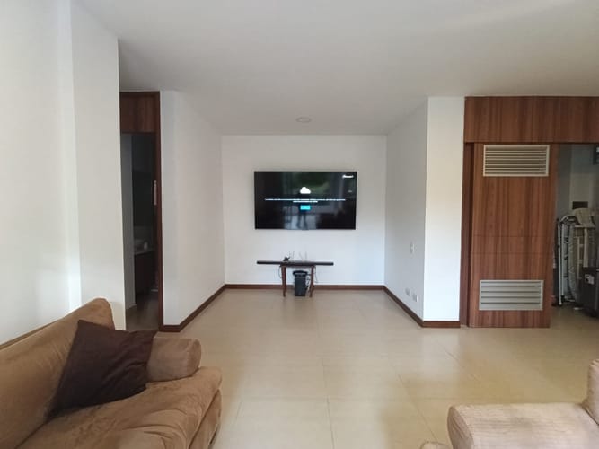 Apartamento de 3 alcobas en arriendo en Loma Del Escobero, Envigado, 92 m² · foto 7 de 16