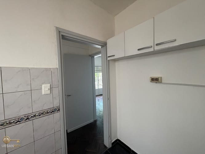 Alquiler apartamento 2 dormitorio, primer piso por escalera con balcón - La Teja · Foto 8