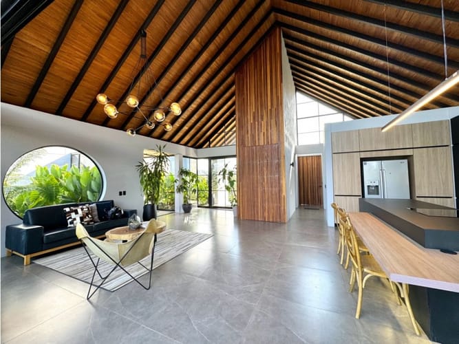 Casa de 3 alcobas en venta en Guayabito, El Retiro, 1750 m² · foto 6 de 24