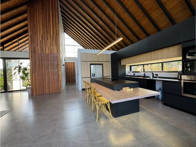 Casa de 3 alcobas en venta en Guayabito, El Retiro, 1750 m² · foto 9 de 24