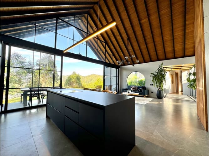 Casa de 3 alcobas en venta en Guayabito, El Retiro, 1750 m² · foto 10 de 24