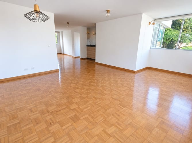 Apartamento de 3 alcobas en arriendo en El Tesoro, Medellín, 150 m² · foto 3 de 20